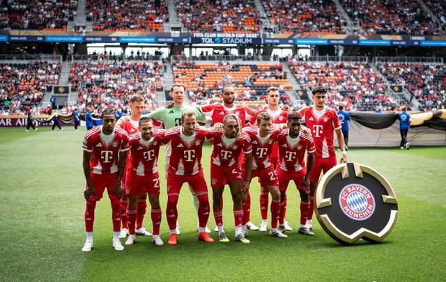 拜仁造神运动引争议，英媒德媒隔空掐架